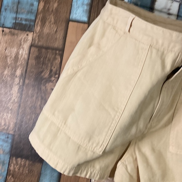Universal thread  tan shorts - Picture 8 of 16